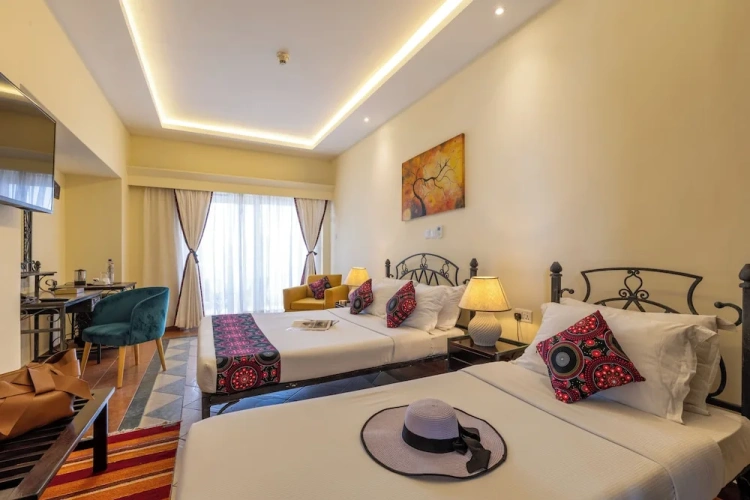 Standard Twin room with balcony