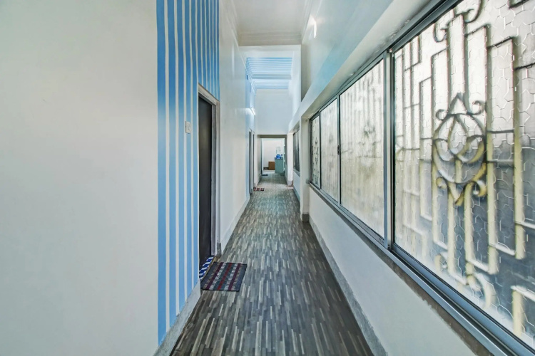 Aarav Hotel by OYO Rooms