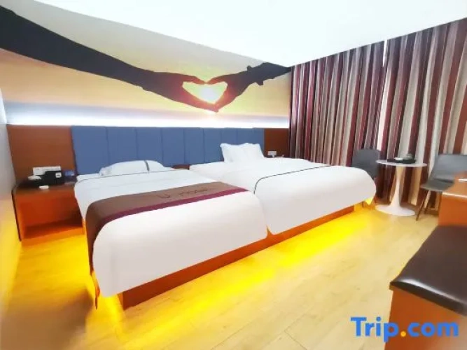 Standard Twin Family room