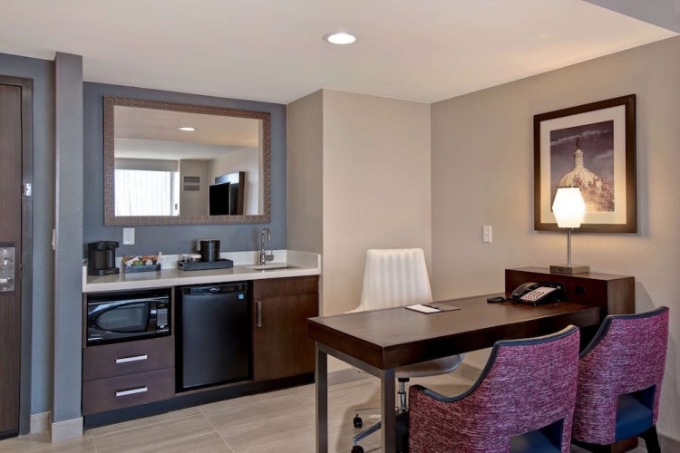 Embassy Suites by Hilton Oklahoma City Northwest photo 35