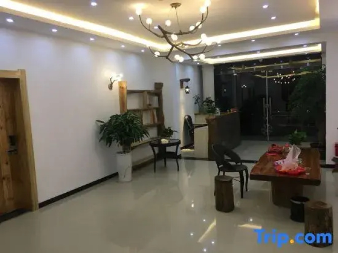 Yeshe Inn