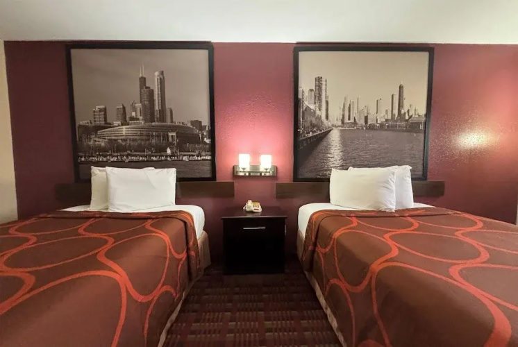 Super 8 by Wyndham Paris