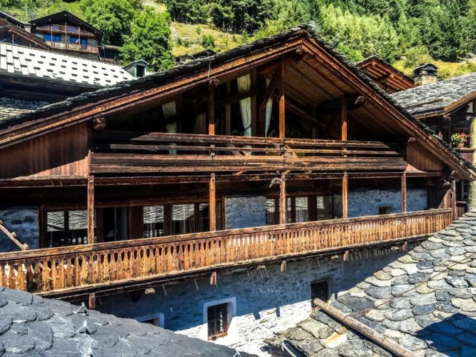Superior Chalet