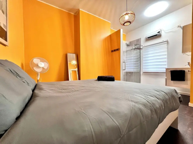 Beachfront & Sea View Sleeps 6