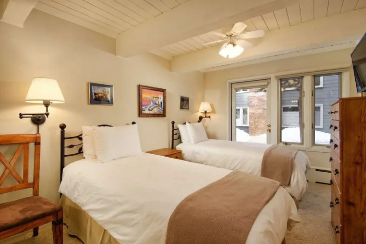 Cottonwood Condominiums