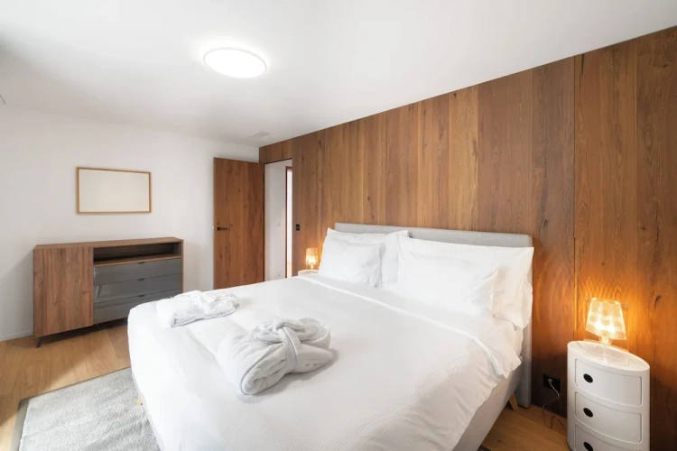 3 Bedrooms Luxury Apartment with mountain view
