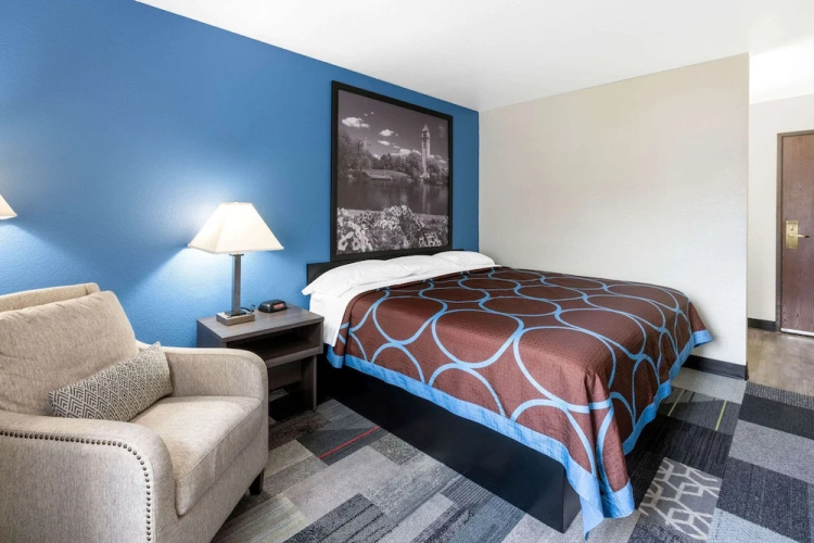 Super 8 Spokane Valley