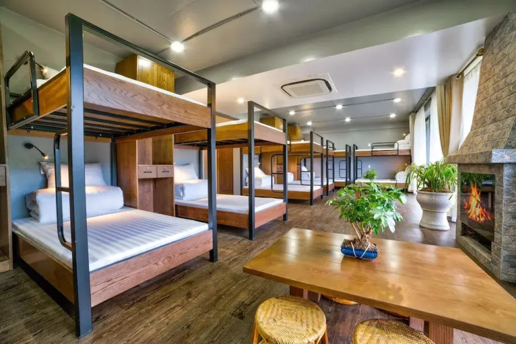 Lustig Hostel