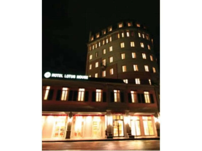 Hotel Lotus House