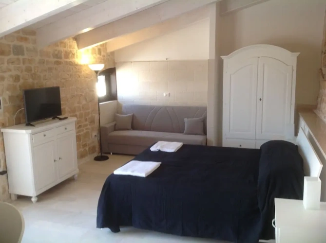1 Bedroom Deluxe Suite with balcony