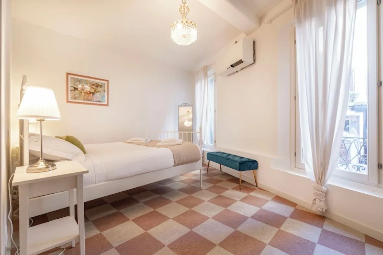 Classic room