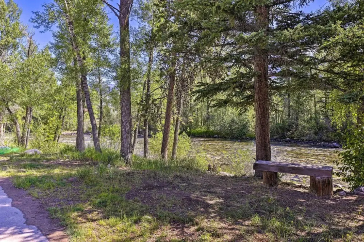 Hot Tub & Balcony: Riverfront Silverthorne Condo!