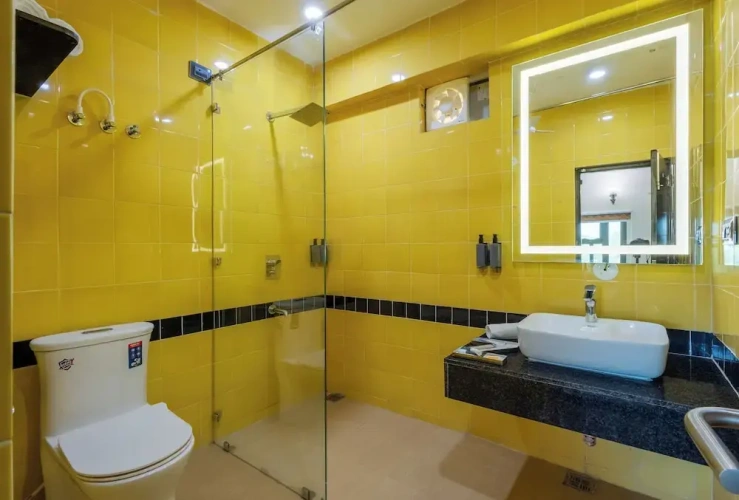 Deluxe Double room with city view