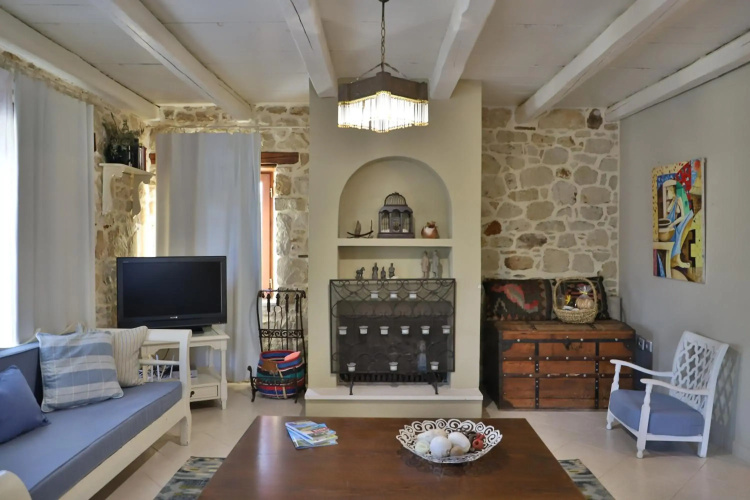 Petite Olive House