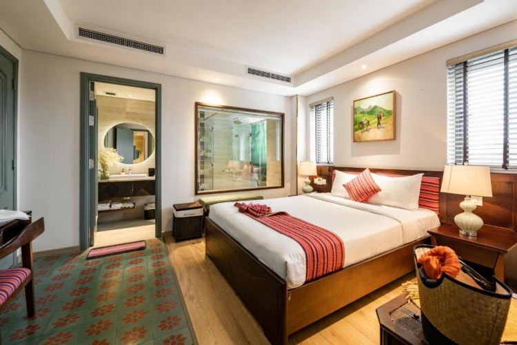 Legend Deluxe Double room
