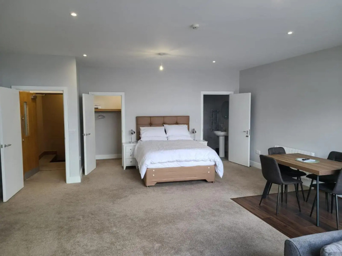 Quay St Apartment
