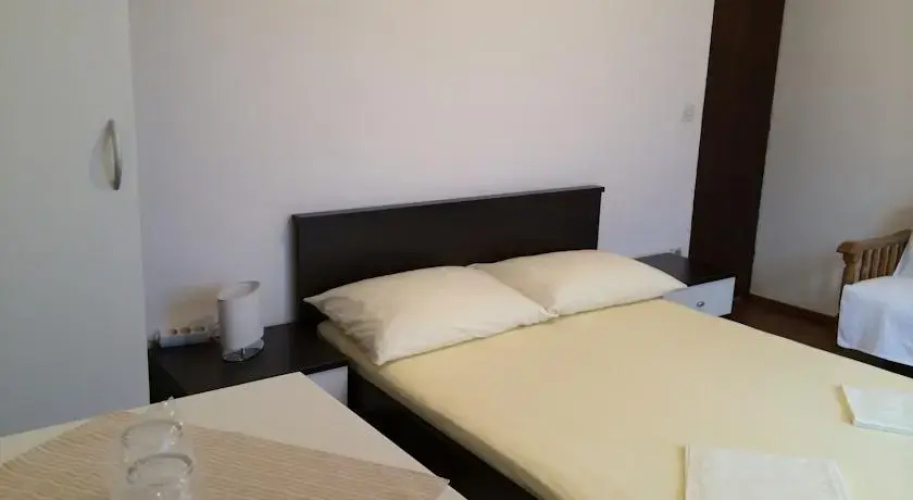 Rooms Tomaš