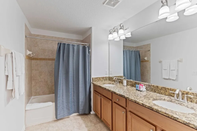 8960 Cat Palm Road