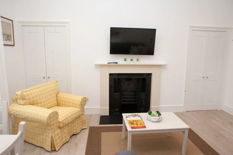 1 Bedroom Luxury Flat in Central Bath