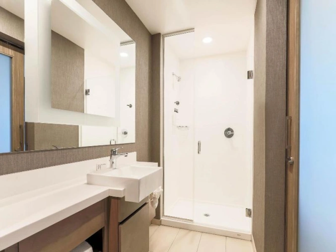 1 Bedroom Double Suite