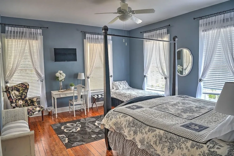 Comfort room