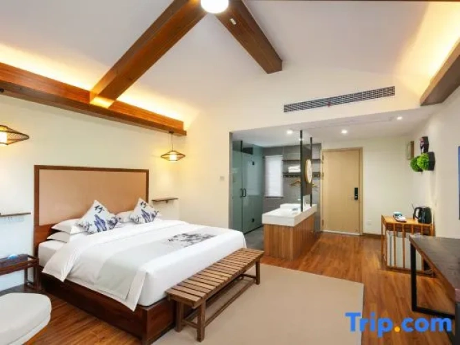 Superior Double room with river view