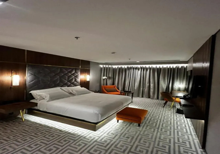 Damask Hotel