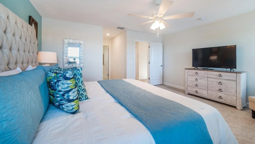 # 4725 Kings Castle Circle