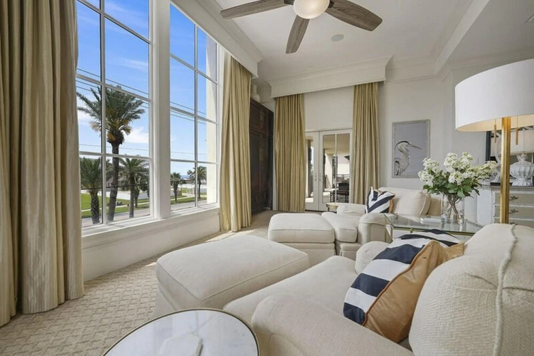 Villa Blanco by Five Star Properties