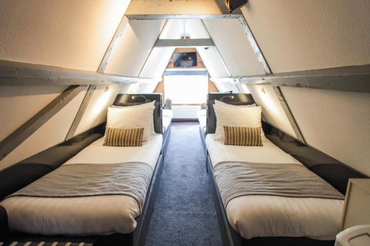 Quadruple Attic with Limited Lift Access room