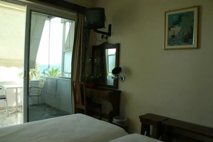 Batis Hotel