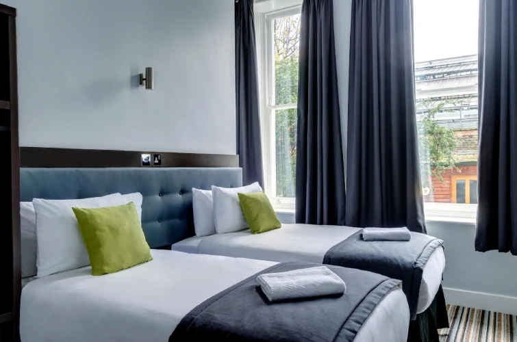 Twin room