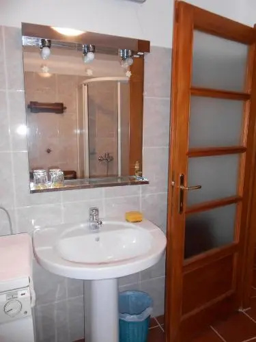 Tranquity Studio Apartment Ika