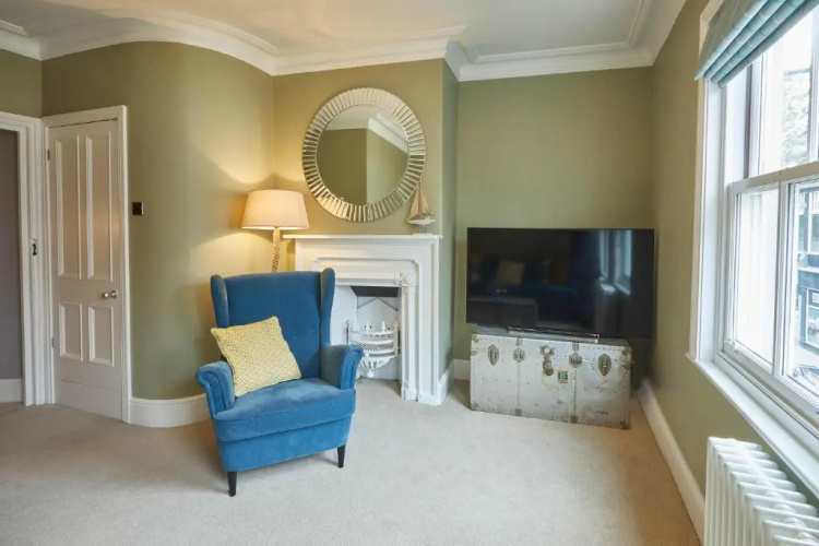 Host Stay Henderson House