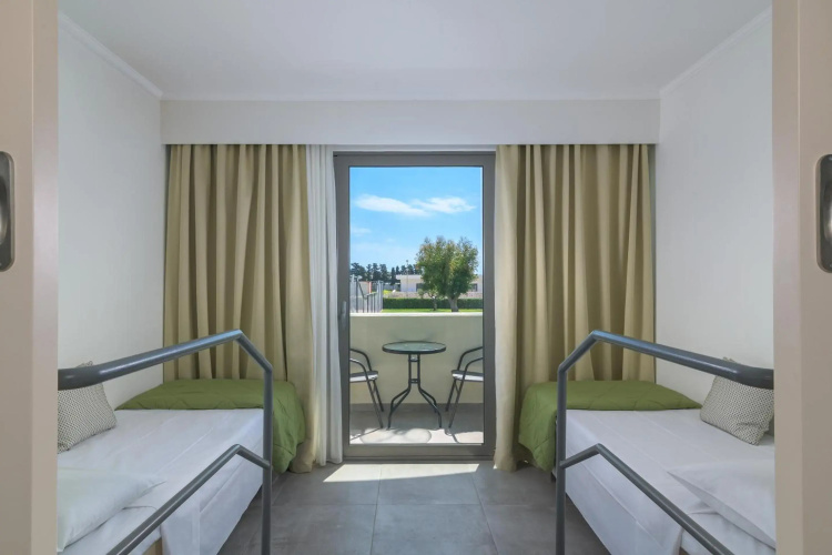 Hotel Niriides Beach