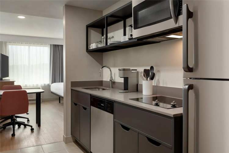 LivSmart Studios By Hilton Kokomo