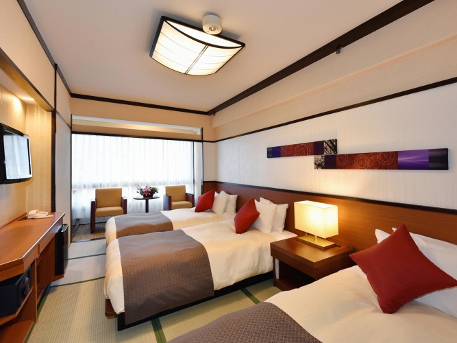 Standard Triple room