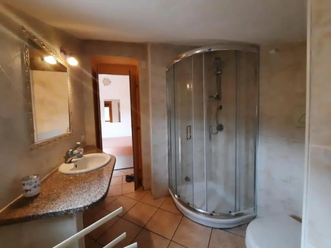 3 Bedrooms Apartment