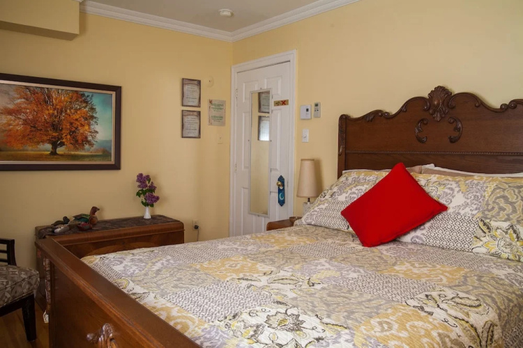 Maison Des Jardins B & B