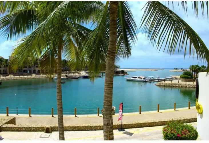 Exclusive 3-bedroom Marina Escape