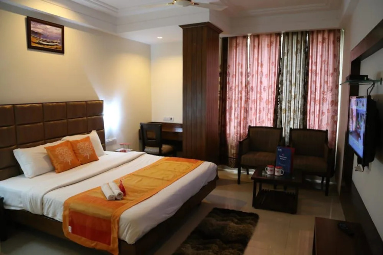 OYO 1423 Hotel Monerio