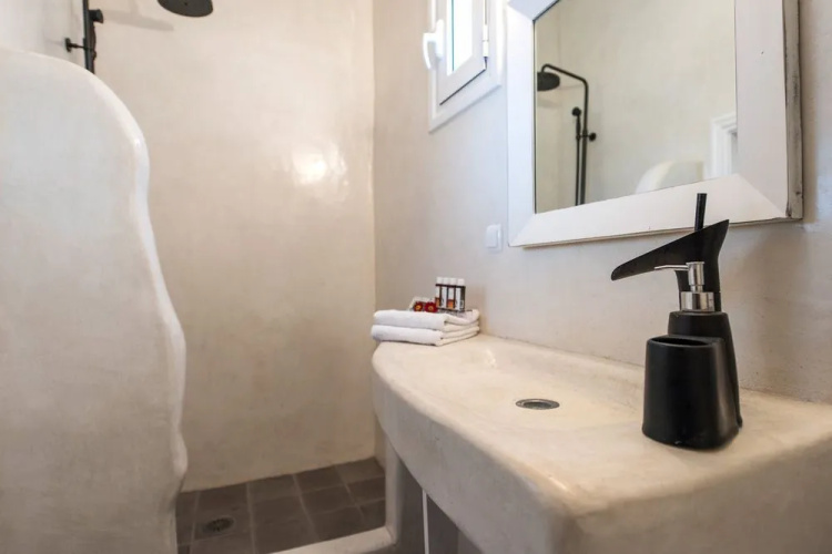 Morfes Luxury Residence