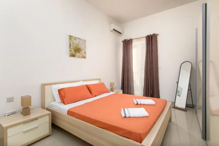 Modern 2 Bedroom Apartment (Msida)
