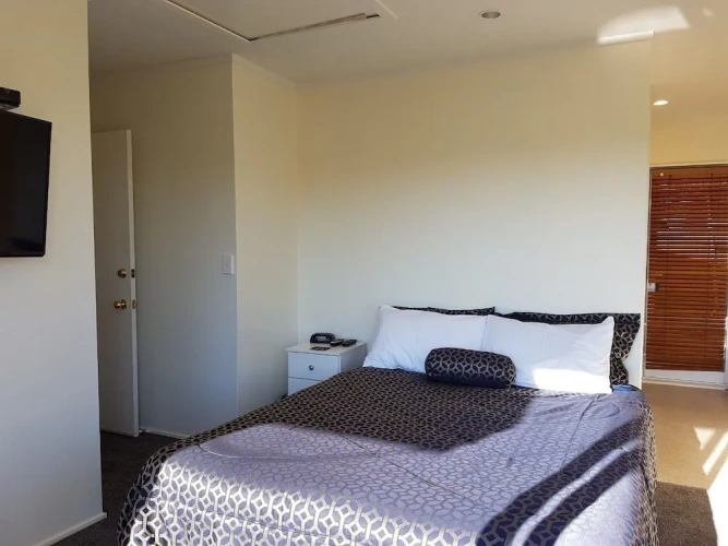 Superior Double Suite with courtyard view