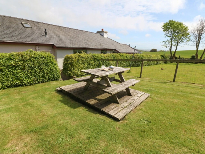 Lon Goch Cottage