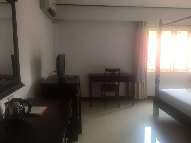 AV Hotel