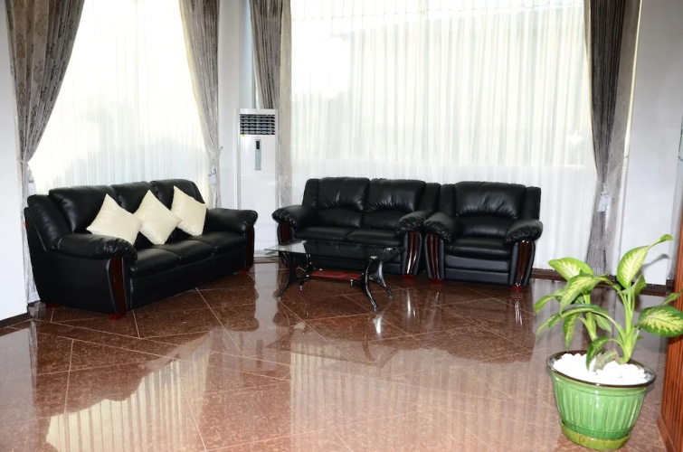 Great Glory Hotel
