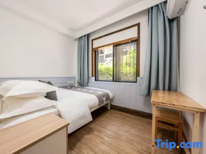 Quadruple Suite