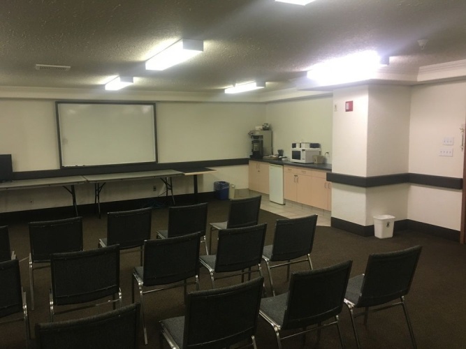 Super 8 By Wyndham Vermilion photo 16