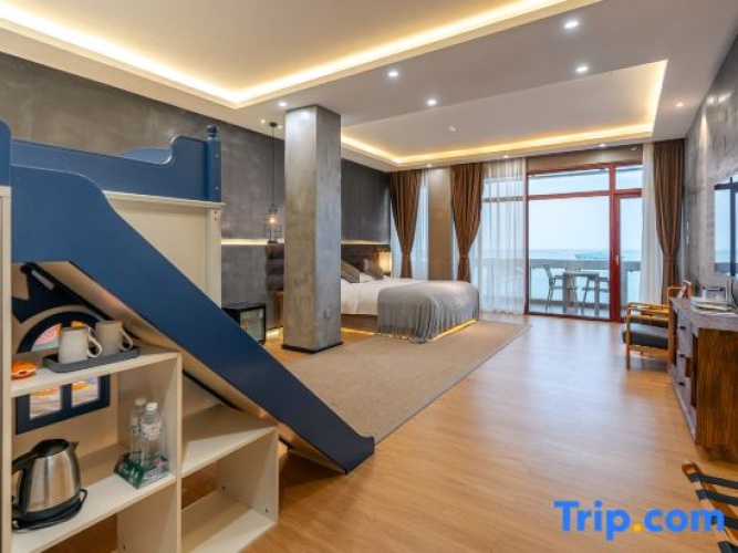 Standard Family room with sea view